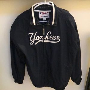 Yankees wind breaker. Authentic Majestic jacket.